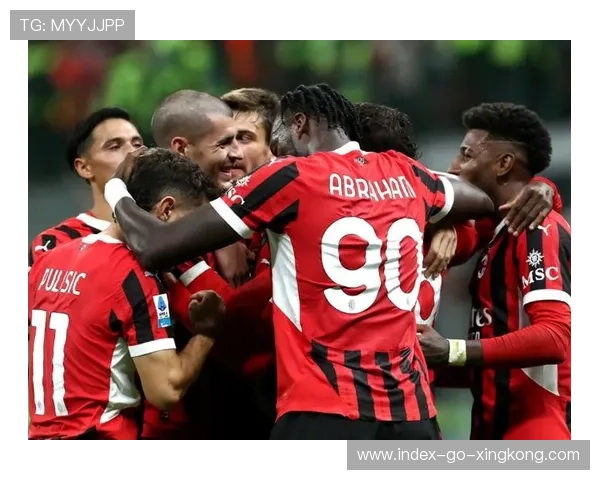 AC米兰中场断球反击，莱奥推射洞穿对手球门